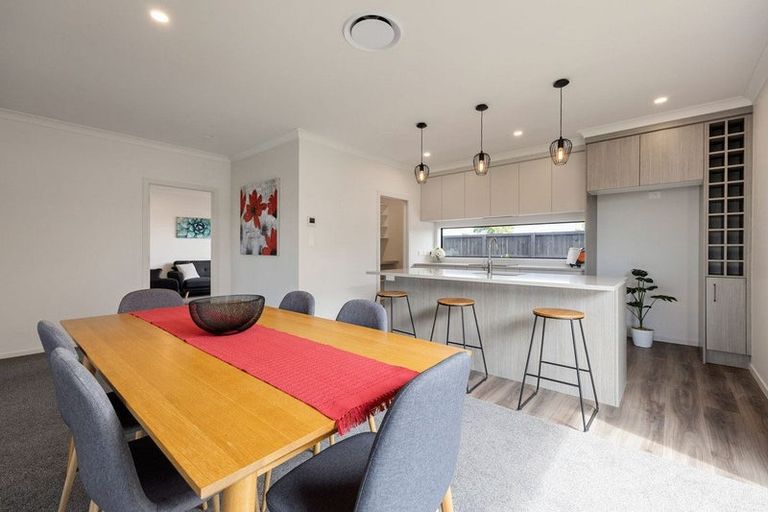 Photo of property in 44 Norfolk Drive, Cambridge, 3434