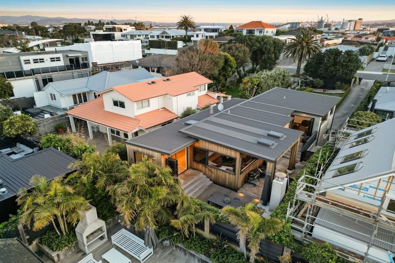 Photo of property in 67 Oceanview Road, Mount Maunganui, 3116