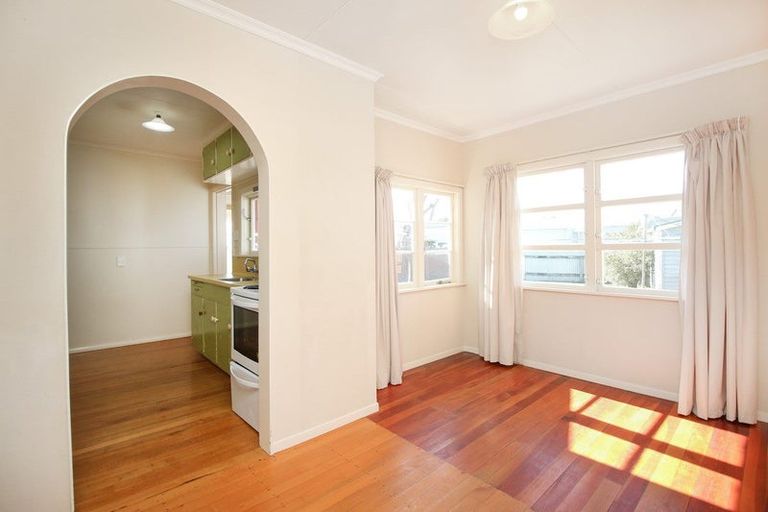 Photo of property in 30 Nottingham Avenue, Awapuni, Palmerston North, 4412