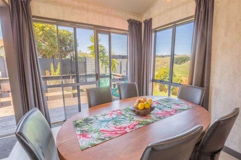 Photo of property in 14 Walnut Place, Owhata, Rotorua, 3010