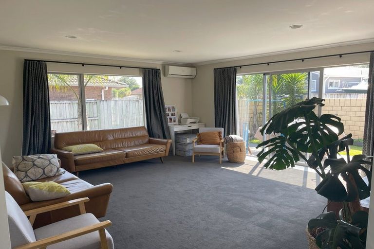 Photo of property in 10 Sophies Way, Papamoa Beach, Papamoa, 3118