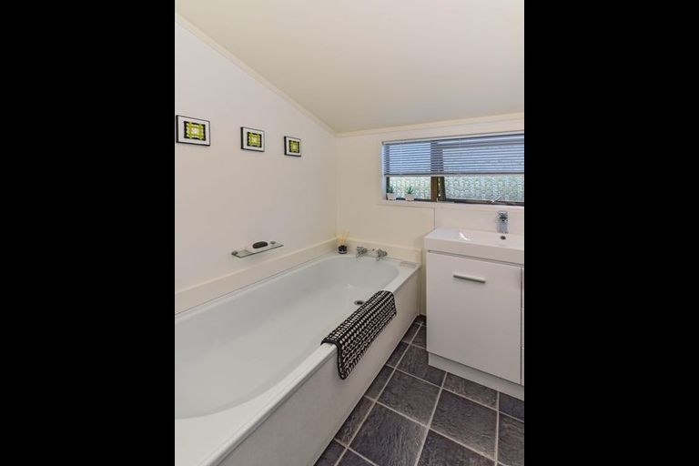 Photo of property in 61m Birdwood Avenue, Papatoetoe, Auckland, 2025