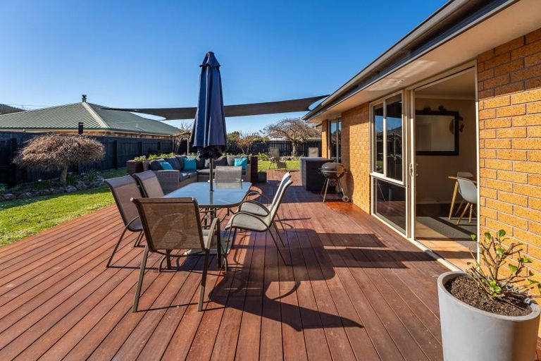 Photo of property in 10 Whiting Drive, Wakefield, 7025