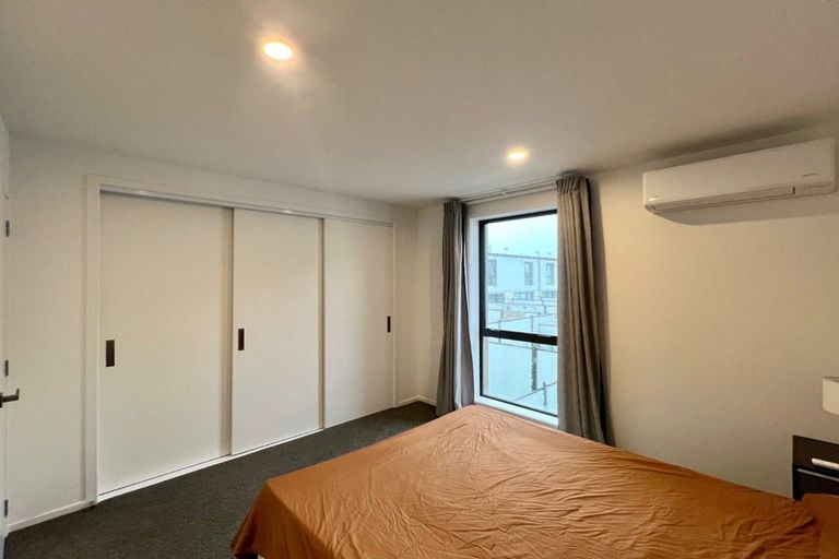 Photo of property in 40 Cessna Crescent, Mangere, Auckland, 2022