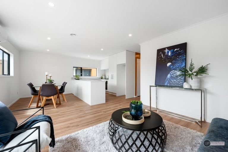 Photo of property in 4/51 Kings Crescent, Hutt Central, Lower Hutt, 5010