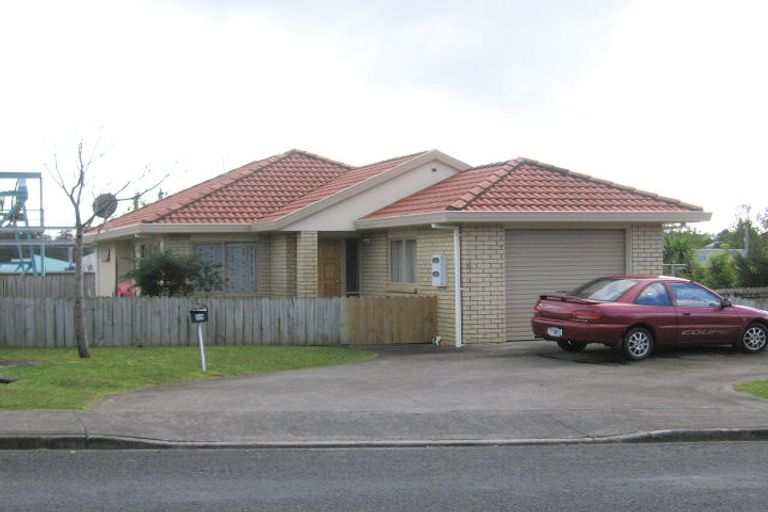 Photo of property in 99 Pooks Road, Ranui, Auckland, 0612