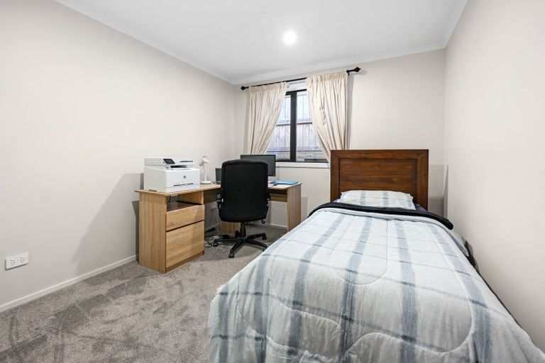Photo of property in 24 Te Tiireke Drive, Glenview, Hamilton, 3206