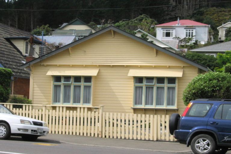 Photo of property in 7 The Parade, Island Bay, Wellington, 6023