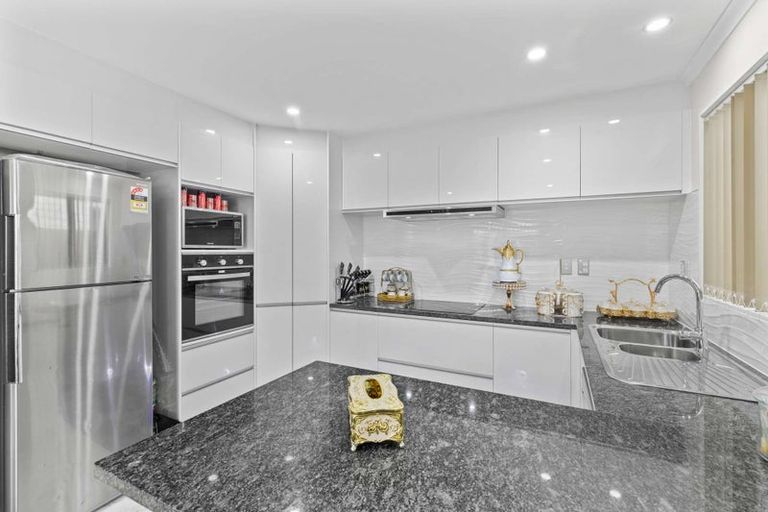 Photo of property in 42d Marr Road, Manurewa, Auckland, 2102