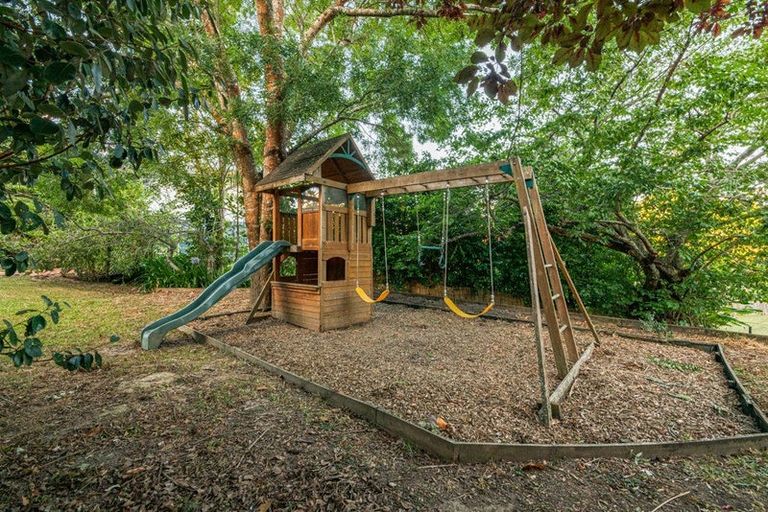 Photo of property in 17 Gallony Avenue, Massey, Auckland, 0614