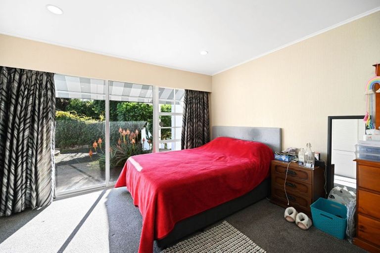 Photo of property in 104 Poaka Avenue, Dinsdale, Hamilton, 3204