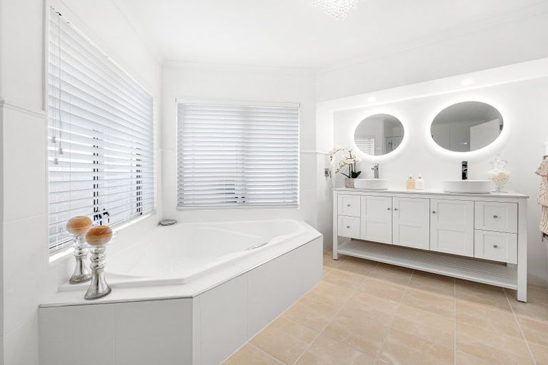 Photo of property in 16 Malibu Key, Papamoa Beach, Papamoa, 3118