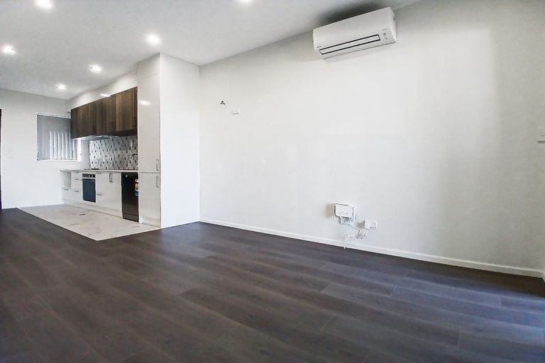 Photo of property in 21/17 Barneys Farm Road, Clendon Park, Auckland, 2103
