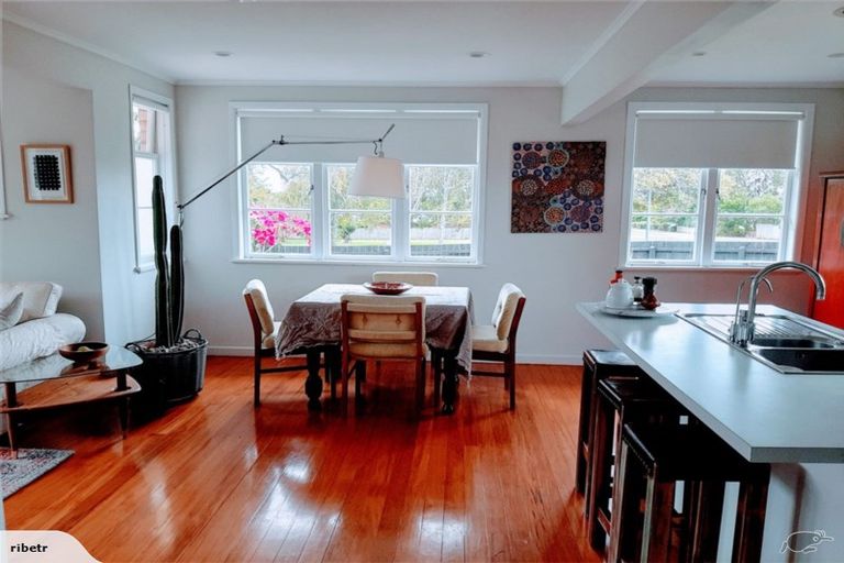 Photo of property in 2 Jutland Road, Pukekohe, 2120