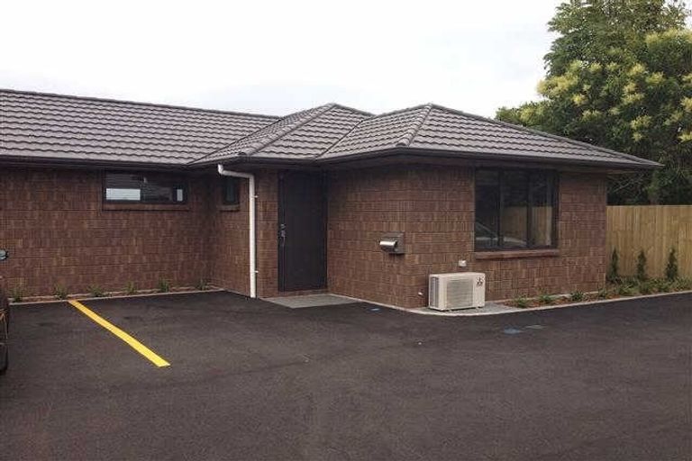 Photo of property in 108u5 Old Farm Road, Hamilton East, Hamilton, 3216