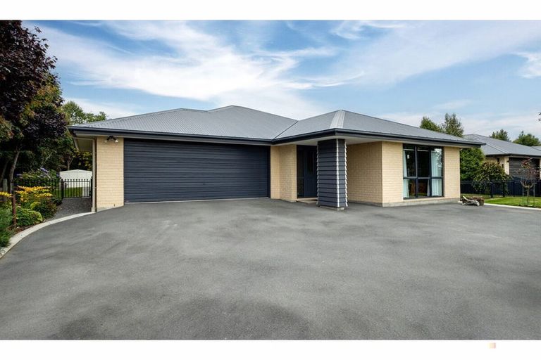 Photo of property in 266 Talbot Street, Geraldine, 7930