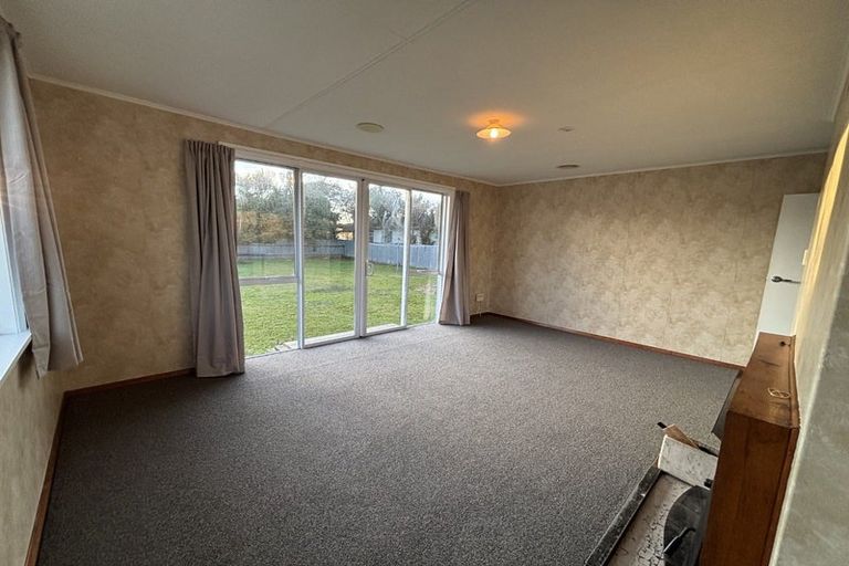 Photo of property in 18 Acourt Street, Hawera, 4610
