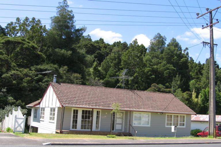 Photo of property in 78a Eskdale Road, Birkdale, Auckland, 0626