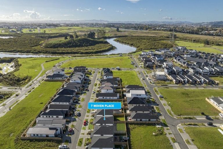 Photo of property in 7 Woven Place, Karaka, 2113
