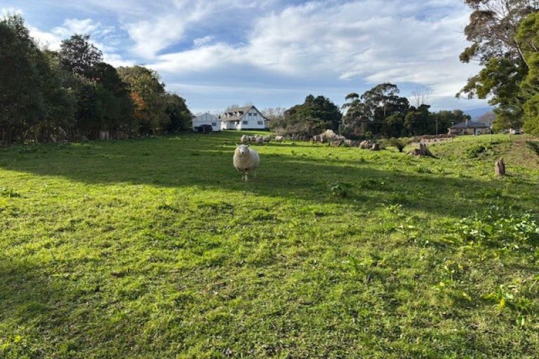 Photo of property in 33 Railway Terrace, Ohau, Levin, 5570