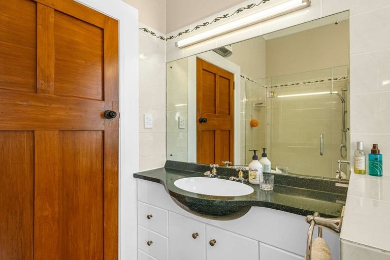 Photo of property in 89 Georges Drive, Napier South, Napier, 4110