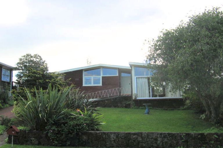 Photo of property in 32 Hartley Terrace, Massey, Auckland, 0614