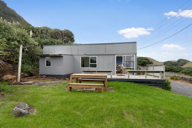 Photo of property in 636 Aranga Coast Road, Aranga, 0376