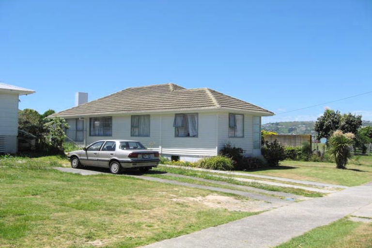 Photo of property in 139 Te Pene Avenue, Titahi Bay, Porirua, 5022