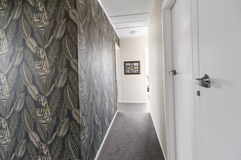 Photo of property in 1-2/8a Douglas Street, Highfield, Timaru, 7910