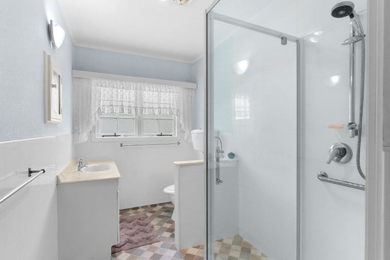 Photo of property in 8 George Point Road, Onerahi, Whangarei, 0110