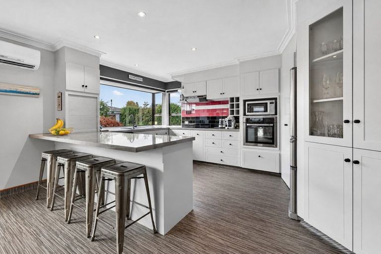 Photo of property in 270a High Street South, Carterton, 5713