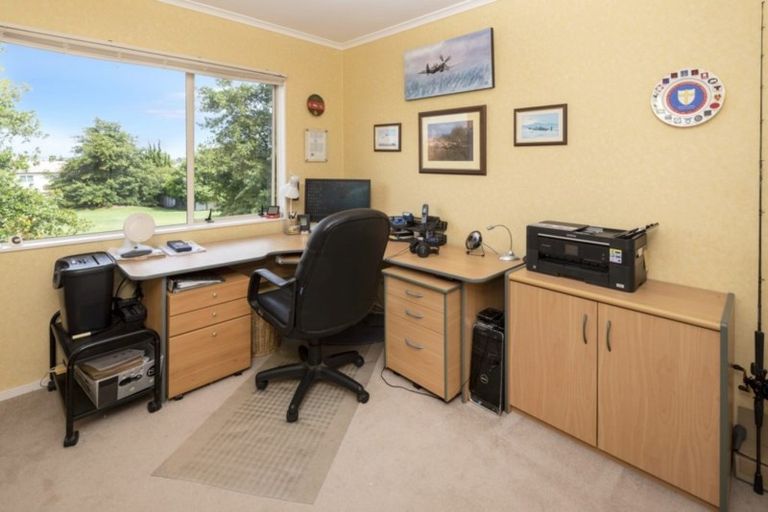 Photo of property in 17 Highgate Place, Somerville, Auckland, 2014
