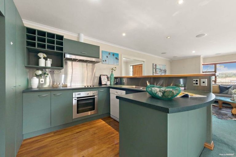 Photo of property in 63 Mt Lebanon Crescent, The Gardens, Auckland, 2105