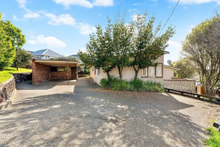 Photo of property in 57 Ocean View Road, Hillcrest, Auckland, 0627