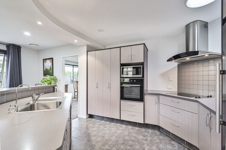 Photo of property in 95 Ferry Road, Clive, 4102