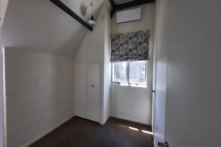 Photo of property in Paddington Apartments, 15u5 Mckinley Crescent, Brooklyn, Wellington, 6021