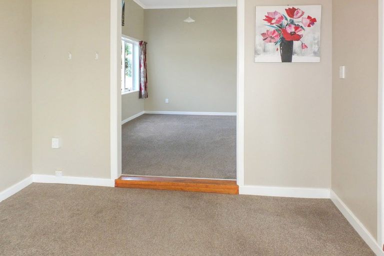 Photo of property in 67 Avenue Road, Foxton, 4814