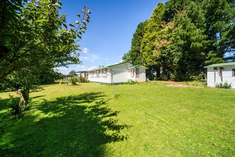 Photo of property in 100 Alexandra Street, Marton, 4710