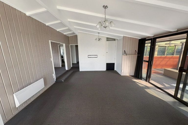 Photo of property in 6 Chadwick Place, Highbury, Palmerston North, 4412