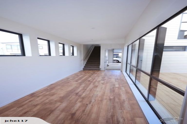 Photo of property in 23 Lockheed Street, Hobsonville, Auckland, 0618