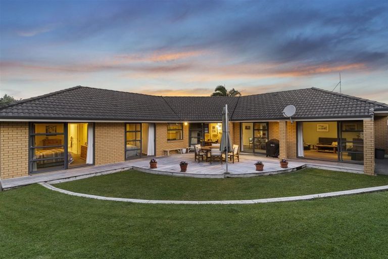 Photo of property in 9 Widdison Place, Albany, Auckland, 0632