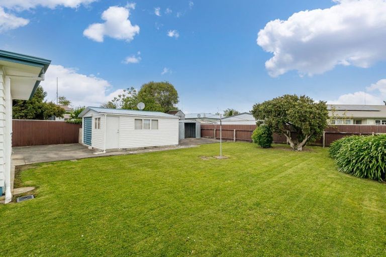 Photo of property in 18 Abraham Crescent, Milson, Palmerston North, 4414