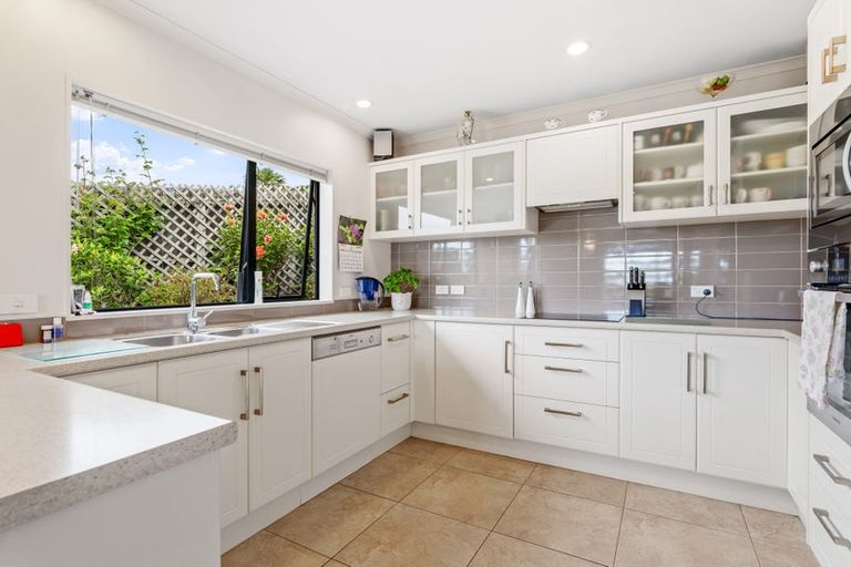Photo of property in 3 Roseville Road, Gulf Harbour, Whangaparaoa, 0930
