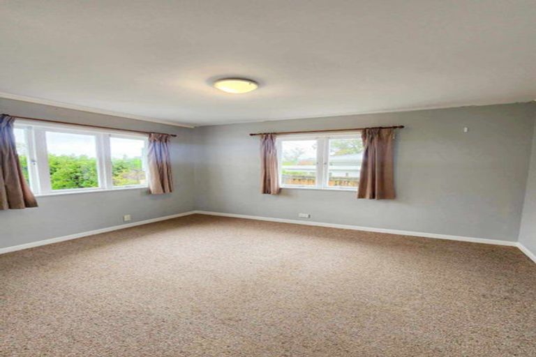 Photo of property in 38 Glengarry Road, Glen Eden, Auckland, 0602