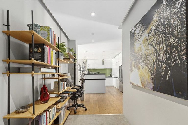 Photo of property in Chaffers Dock, 406/22 Herd Street, Te Aro, Wellington, 6011