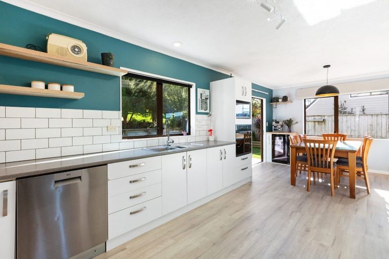 Photo of property in 8 Ration Lane, Whitby, Porirua, 5024