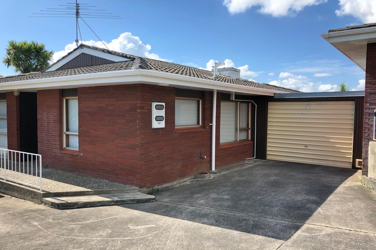 Photo of property in 3/131 Union Road, Howick, Auckland, 2014