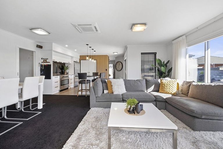 Photo of property in 58d Karamea Street, Whalers Gate, New Plymouth, 4310