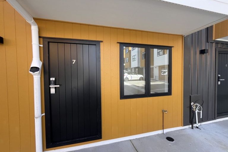 Photo of property in 7/28 Lavelle Road, Henderson, Auckland, 0612