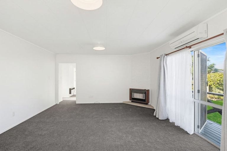 Photo of property in 9 Akepiro Place, Tawhero, Whanganui, 4501